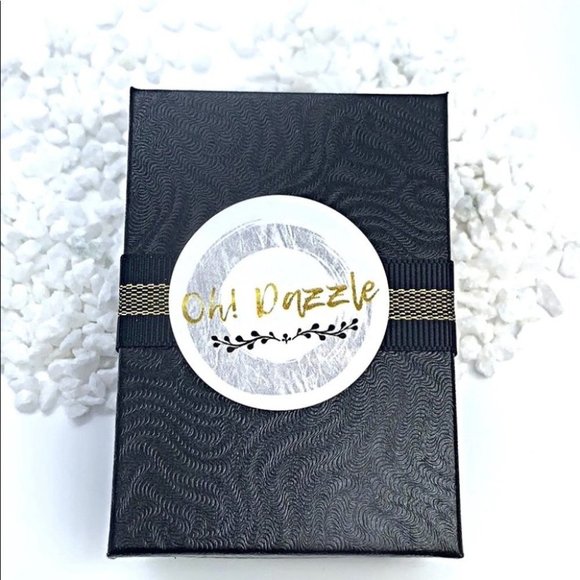 🎉🛍 Sold! HP Gold Cowrie shell Tassel Necklace - Picture 8 of 9